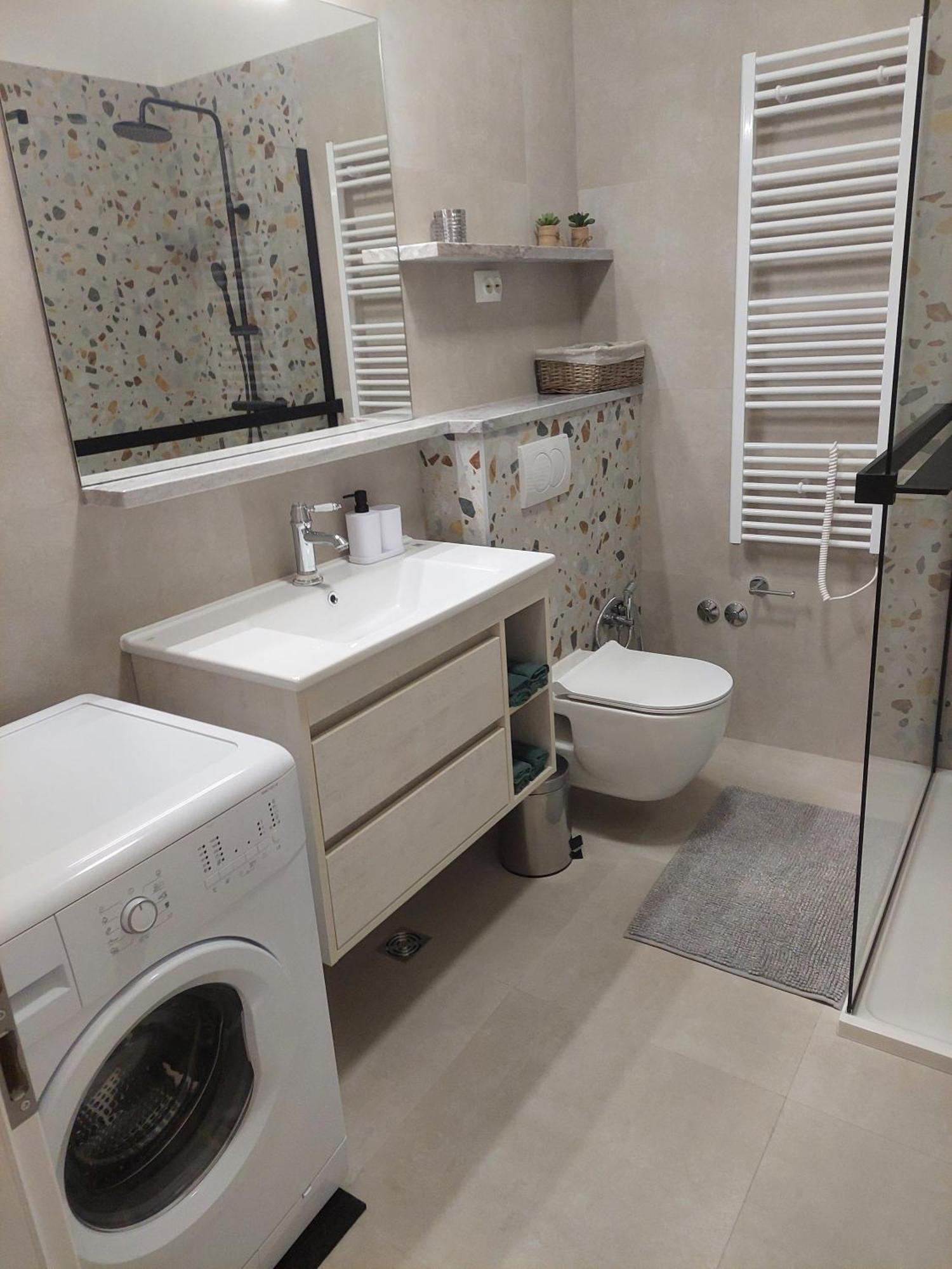Apartments Iskra Стобреч Екстер'єр фото
